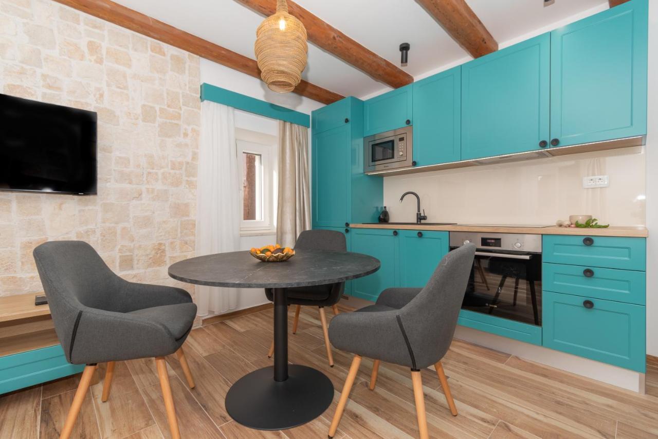 Ivka Makarska - Modern And Luxurious Oldtown Apartament 외부 사진